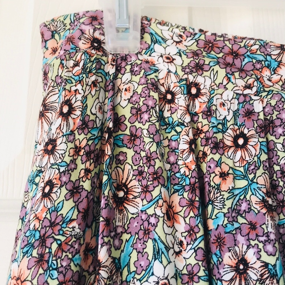Sage Floral Print Tiered Skirt - Picture 6 of 10